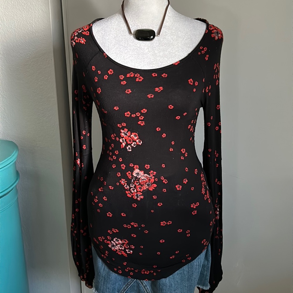 Free People Floral Scoop Neck Drop Shoulder Bubble Sleeve Stretchy Shirt - Picture 1 of 9